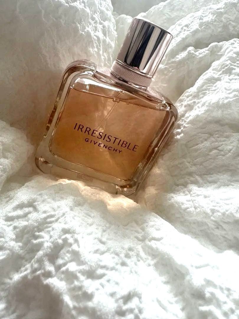 Givenchy IRRESISTIBLE 50ml 香水 GIVENCHY BEAUTY 香水 イレジスティブル オーデパルファム ロール オン