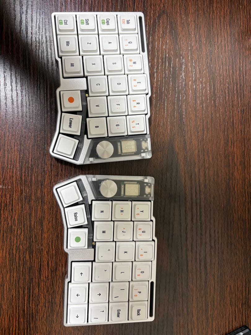 ミ*♪様 分割キーボード Cornix シルバー（静音スイッチ） Jezail Funder Cornix LP ロープロ分割キーボード紹介