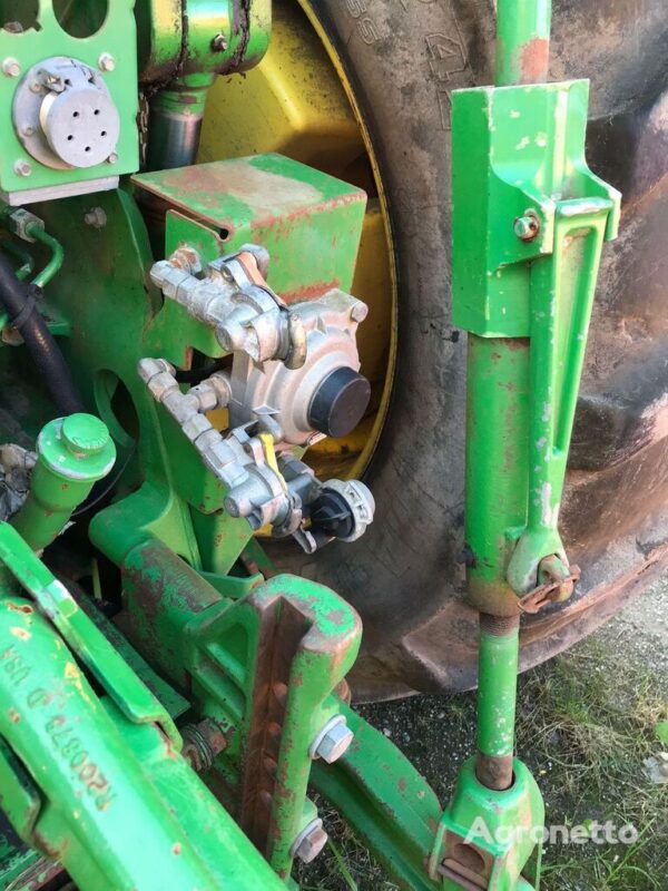 John Deere 8520 wheel tractor - Image 5