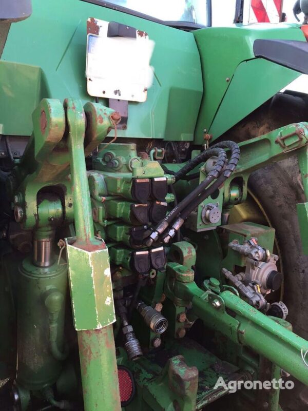 John Deere 8520 wheel tractor - Image 6